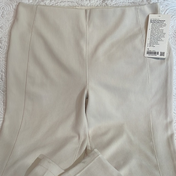 Brushed Softstreme Ribbed Zip Flared Pant 32.5" in
White Opal, size 14, NWT - Picture 4 of 16